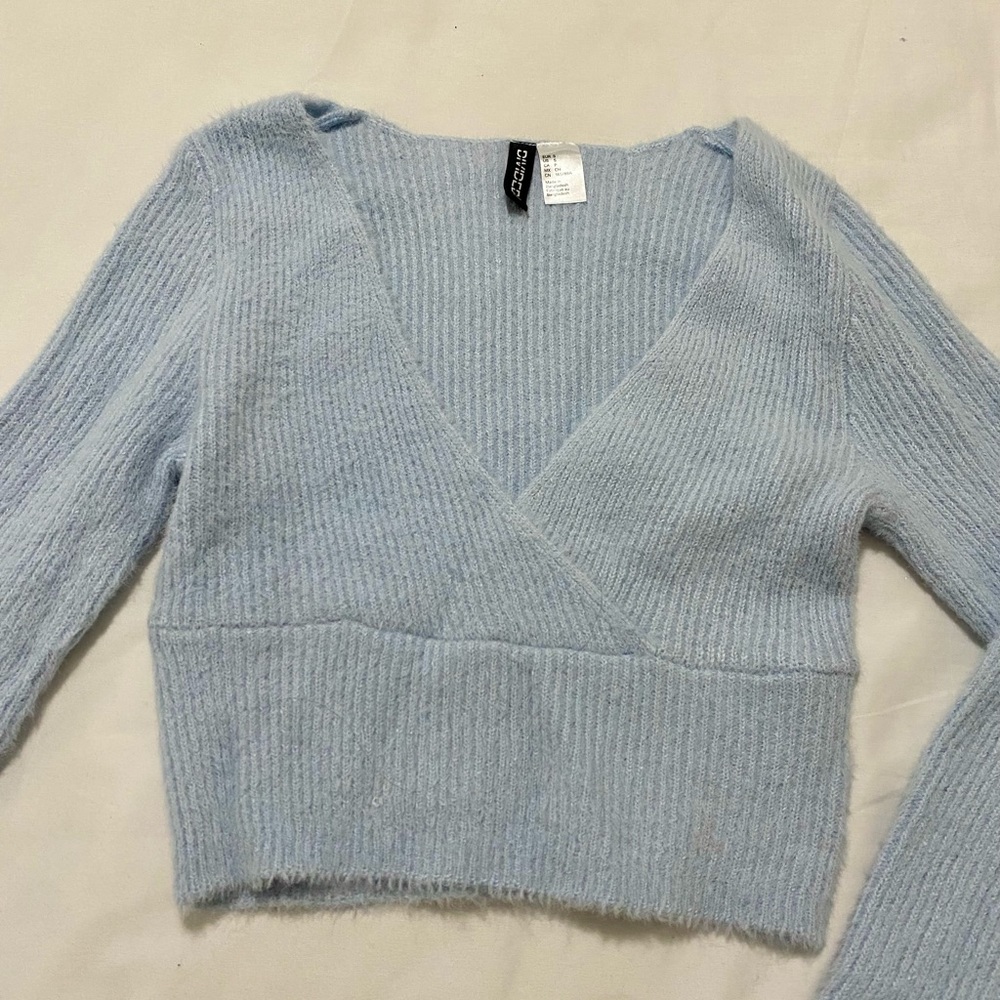 Cropped V Neck Fuzzy Sweater New
